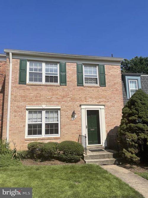 1549 Bruton Ct, MCLEAN, VA, 22101-4301 | Card Image