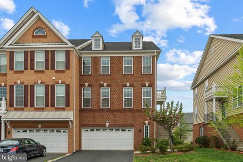 23265 Hanworth St, ASHBURN, VA, 20148-7085 | Card Image