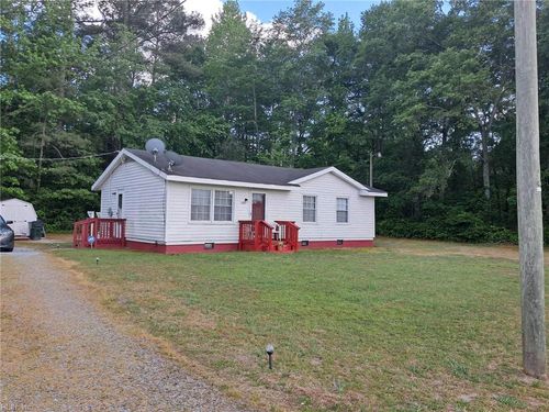 6805 Quaker Dr, Suffolk, VA, 23437-9198 | Card Image