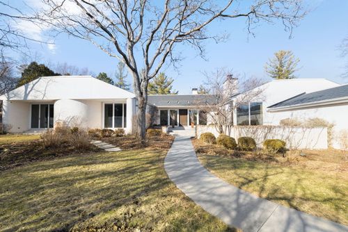 2705 Bentley Rd, Highland Park, IL, 60035-1074 | Card Image