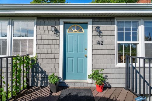 42 Birch St, Halifax, NS, B3N2V1 | Card Image