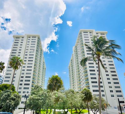 1004-N - 3410 Galt Ocean Drive, Condo with 2 bedrooms, 2 bathrooms and null parking in Fort Lauderdale FL | Image 2