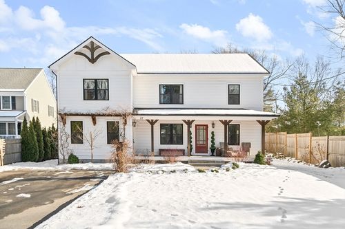 27 Park St, North Reading, MA, 01864-2809 | Card Image