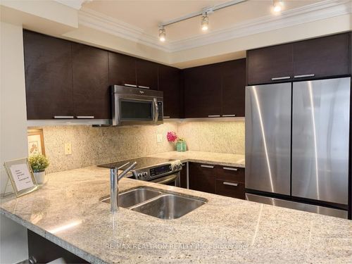 412-650 Sheppard Ave E, North York, ON, M2K3E4 | Card Image