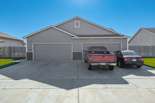 429 S Longbranch Dr, Maize, KS, 67101-7019 | Card Image