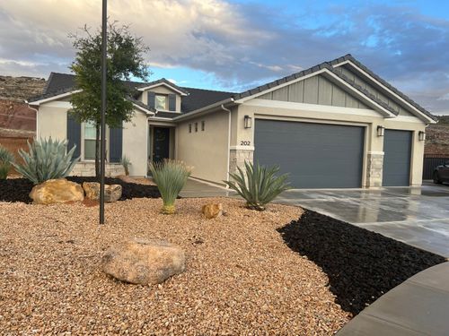 202 N Sage Crest Cir, Washington, UT, 84780-2415 | Card Image