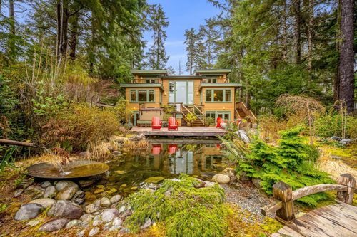 1257 Lynn Rd, Tofino, BC, V0R2Z0 | Card Image