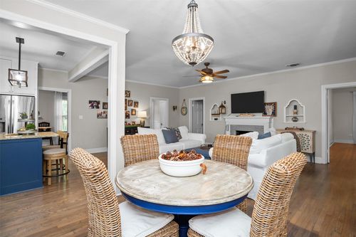 419 E Bell Ave, Crockett, TX, 75835-2843 | Card Image
