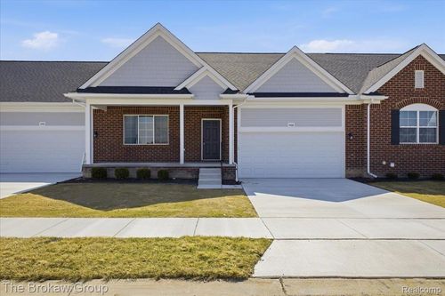 1468 Lincoln St, Lapeer, MI, 48446-1292 | Card Image