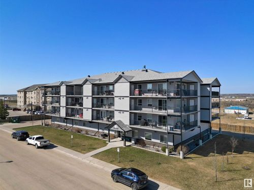 4002 47 St, Drayton Valley, AB, T7A0A2 | Card Image