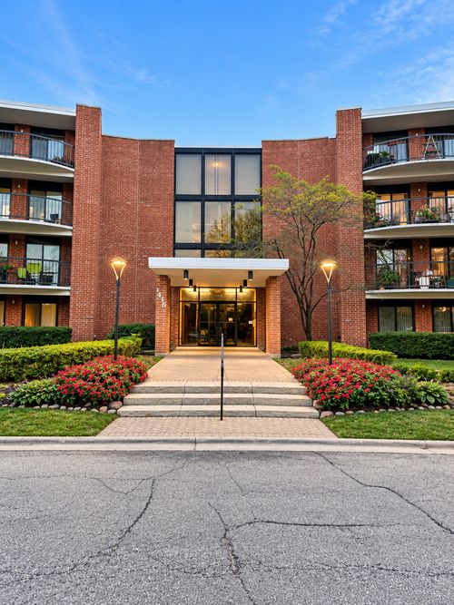 320c-1415 Central Rd, Arlington Heights, IL, 60005-3322 | Card Image