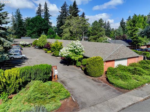 611 Se 139th Ave, Portland, OR, 97233 | Card Image