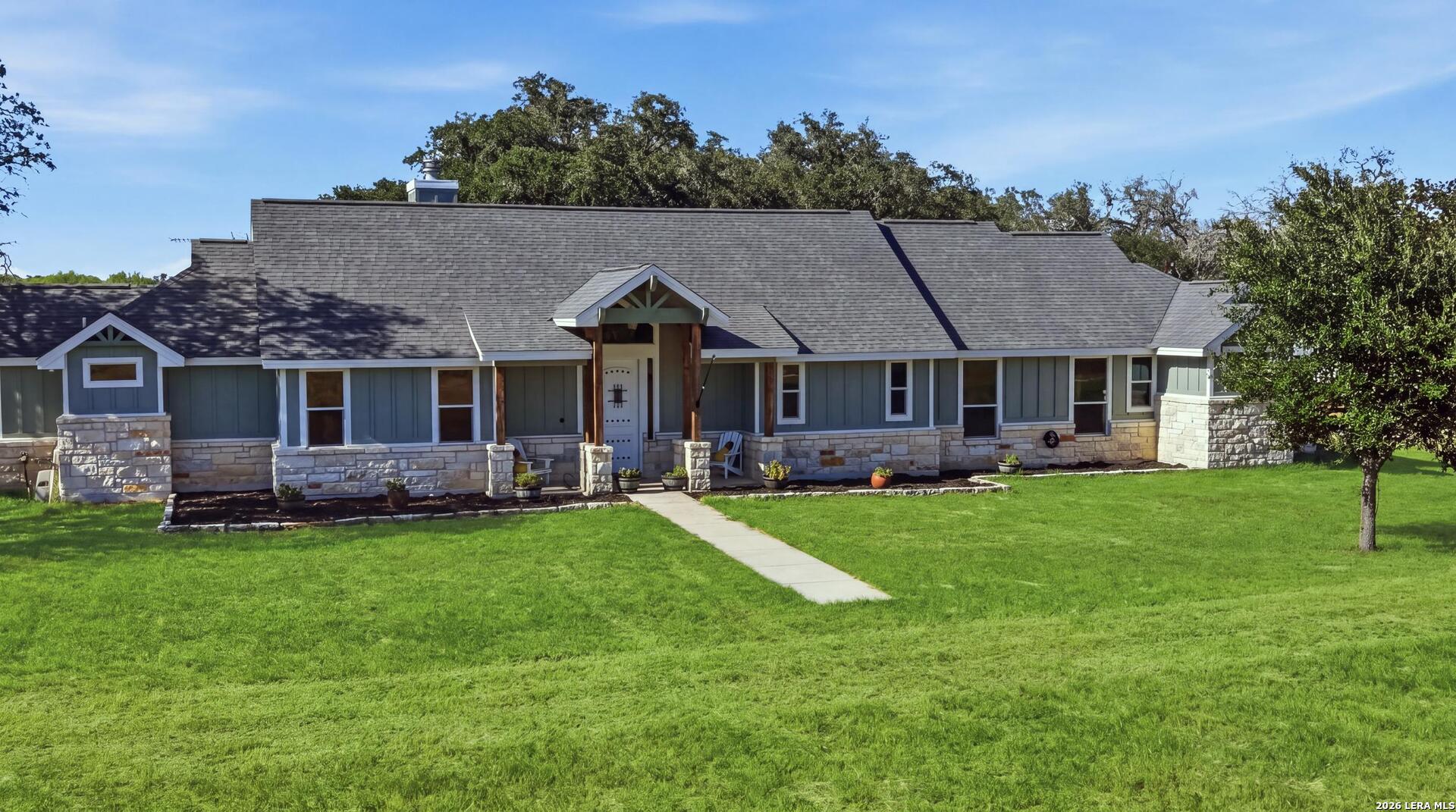 Residential in Floresville 3