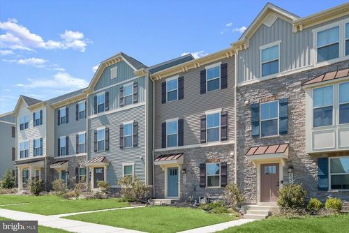 6072 Fallfish Ct, NEW MARKET, MD, 21774-6880 | Card Image