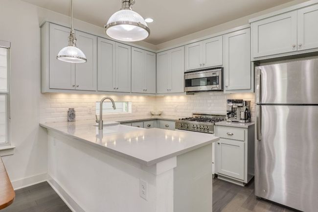 37 - 1101 Euphoria Bnd, Condo with 3 bedrooms, 3 bathrooms and 2 parking in Austin TX | Image 5