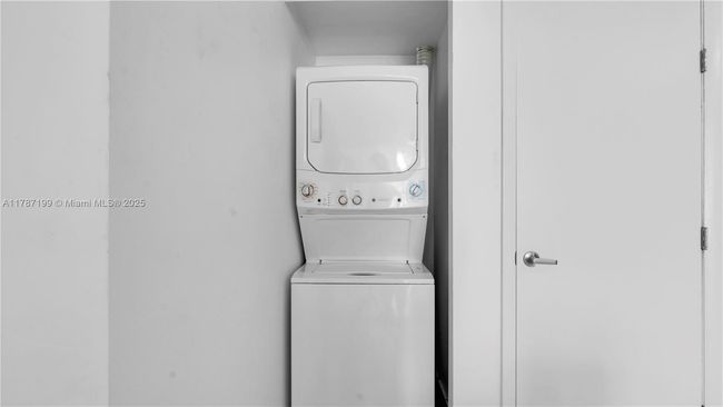 APT-3911 - 485 Brickell Ave, Condo with 1 bedrooms, 1 bathrooms and null parking in Miami FL | Image 15