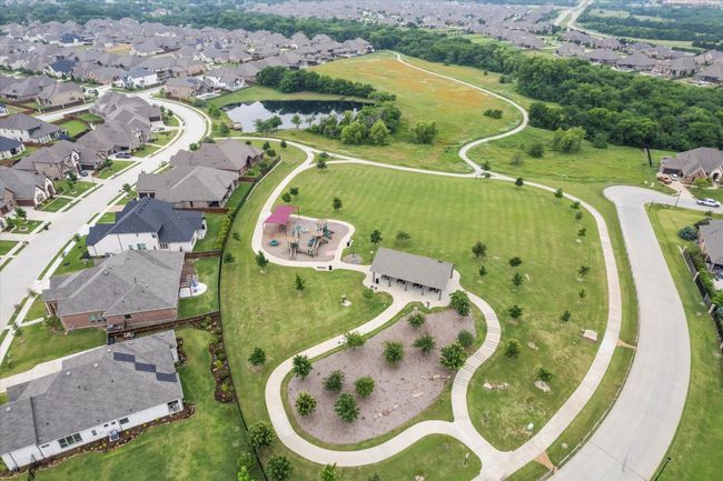 Over view of neighborhood amenities | Image 32