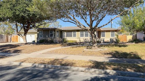 534 Harrison St, Corpus Christi, TX, 78404-2702 | Card Image