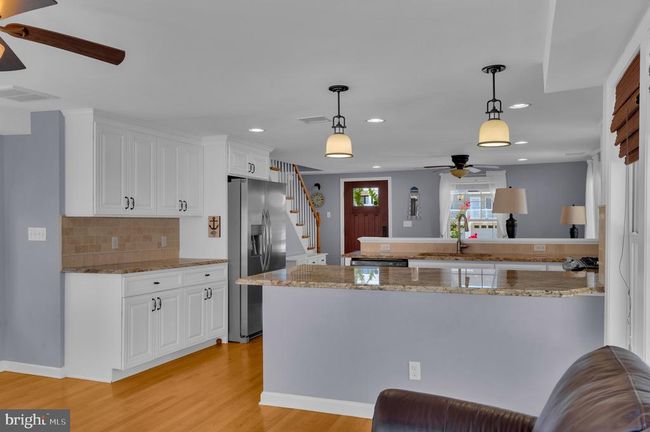106 S Barnegat Ave, House other with 5 bedrooms, 2 bathrooms and null parking in Surf City NJ | Image 16