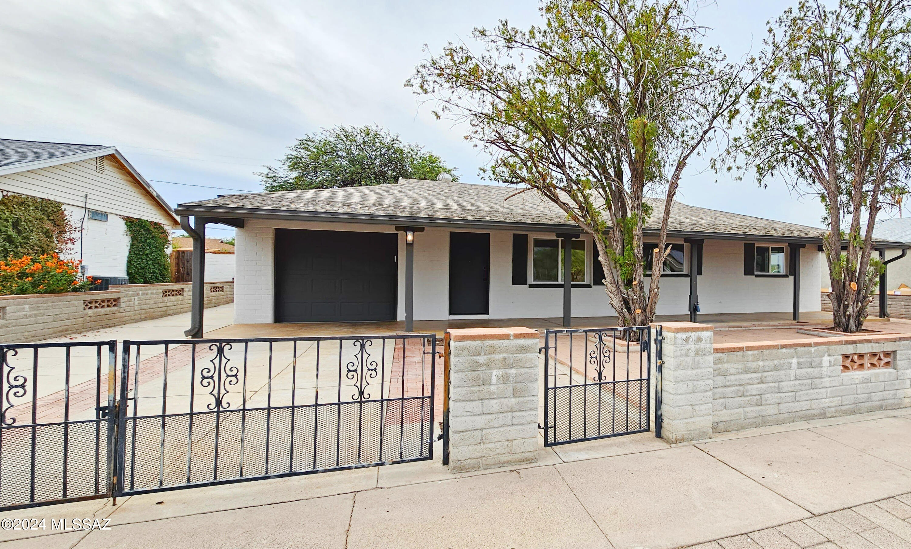 Burns St, Tucson, AZ 85711