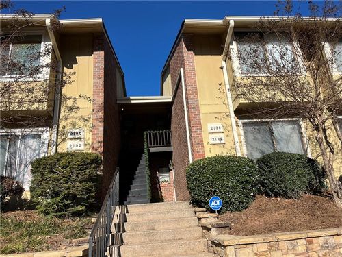 2196 Palmyra Dr Se, Marietta, GA, 30067-6685 | Card Image