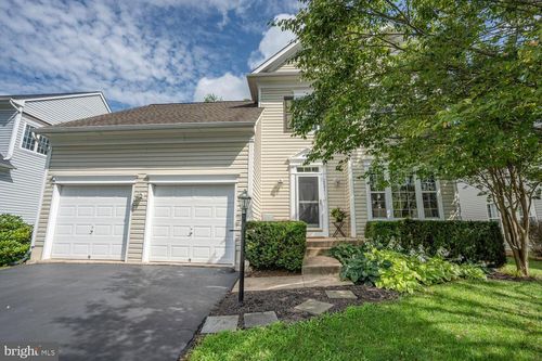 10051 Naughton Ct, BRISTOW, VA, 20136-3072 | Card Image