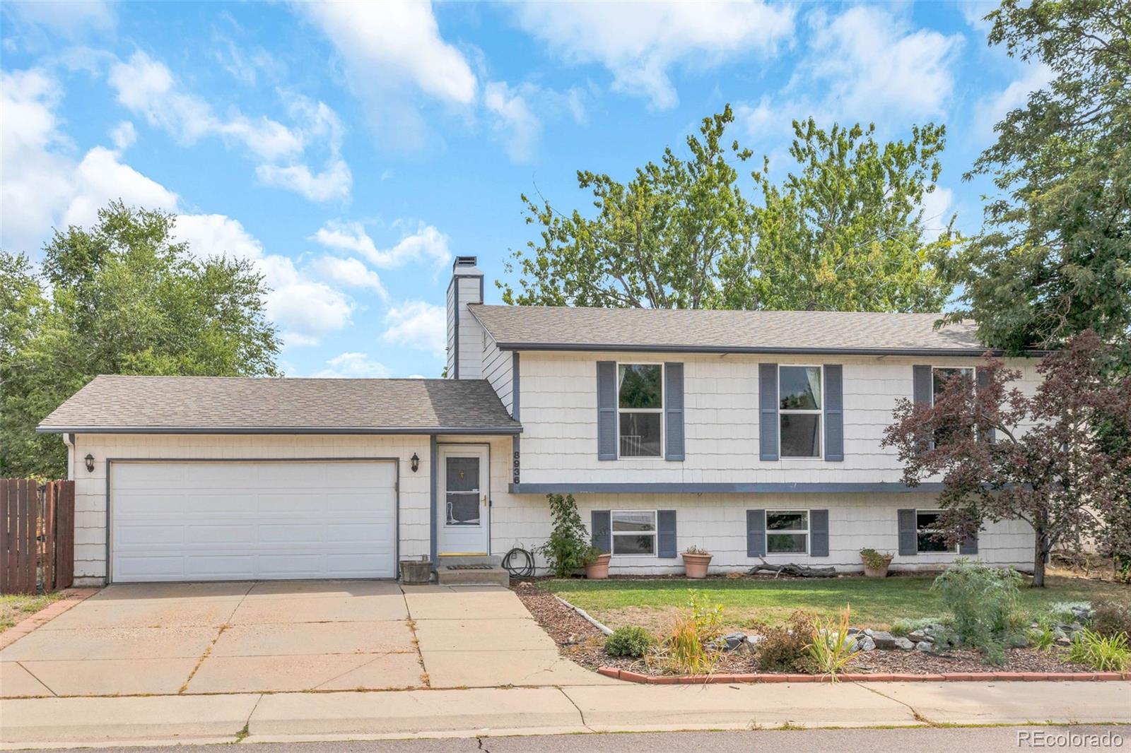 Teton Cir, Littleton, CO 80128