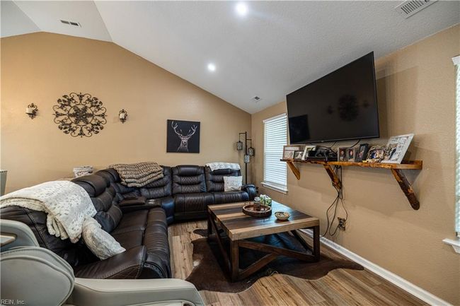 14387 Tucker Swamp Rd, House other with 4 bedrooms, 3 bathrooms and null parking in Zuni VA | Image 7