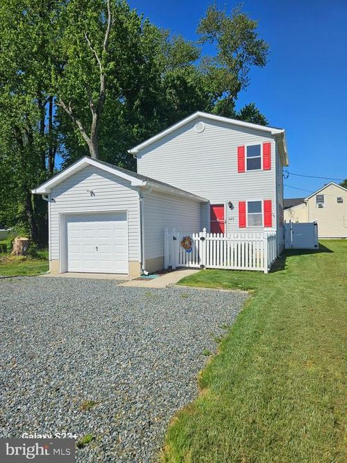 103 East St, HARRINGTON, DE, 19952-3374 | Card Image