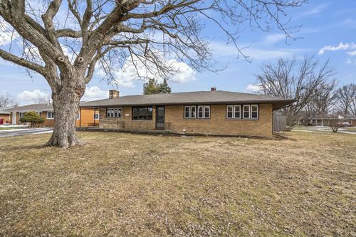 106 Cedar Dr, West Milton, OH, 45383-1208 | Card Image