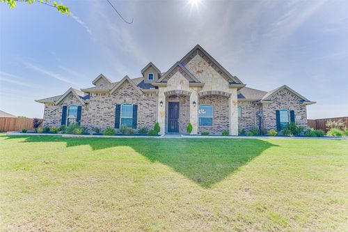 670 Serenity Ln, Red Oak, TX, 75154-2934 | Card Image