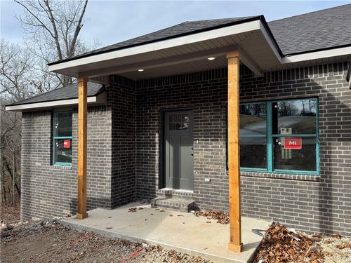 9 Richmond Ln, Bella Vista, AR, 72714-3917 | Card Image