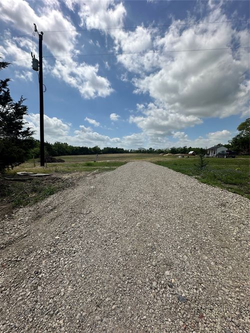 1123 Tribble Rd, Sherman, TX, 75090-1134 | Card Image