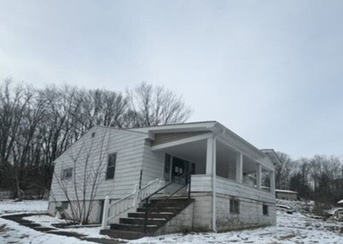 201 2nd St, Slickville, PA, 15684-1019 | Card Image