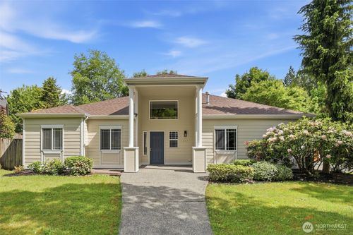 12604 32nd St Ne, Lake Stevens, WA, 98258-8062 | Card Image