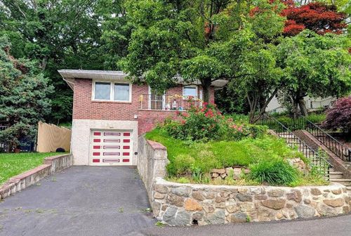 80 Cedar Ter, Staten Island, NY, 10304-1702 | Card Image