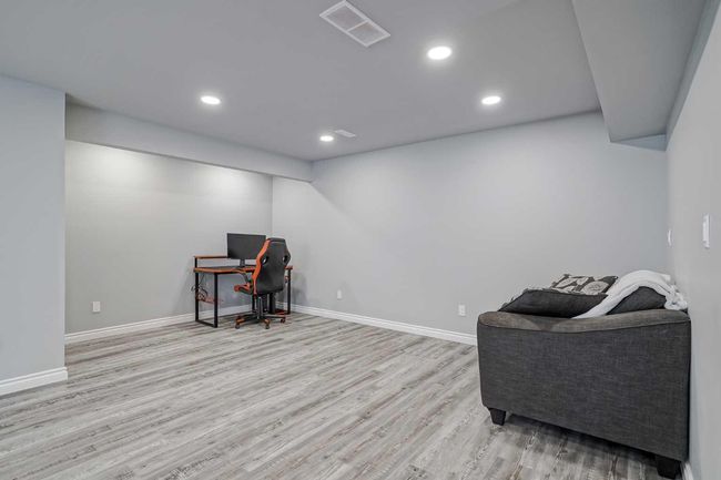 102 Marquis Grove Se, House other with 4 bedrooms, 4 bathrooms and 4 parking in Calgary AB | Image 32