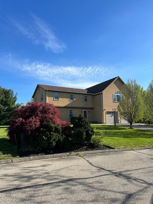 10 Jane Howland Dr, Seekonk, MA, 02771-2024 | Card Image