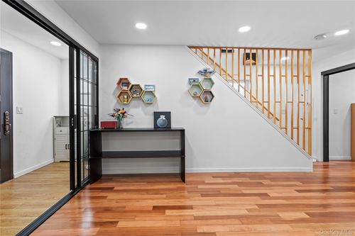 70-51 Juno St, Forest Hills, NY, 11375-5839 | Card Image