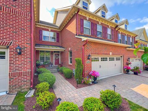 1142 Saint James Dr, Langhorne, PA, 19047-1626 | Card Image