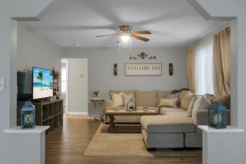 116 Magnolia St, Bonneau, SC, 29431-3584 | Card Image