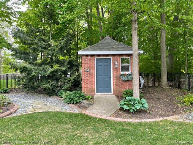 Brick Garden Shed. | Image 27