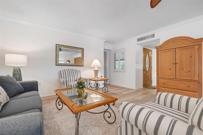 9527 Azure Cv, Condo with 3 bedrooms, 2 bathrooms and null parking in BRADENTON FL | Image 6
