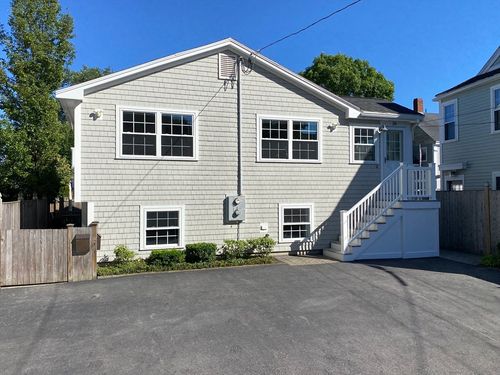 1b-39 Warren St, Newburyport, MA, 01950-2218 | Card Image