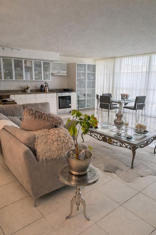 apt-510-701 Three Islands Blvd, Hallandale Beach, FL, 33009-7811 | Card Image