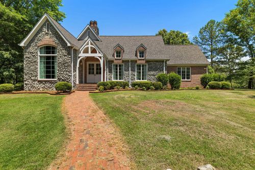 2620 Underwood Rd, Russellville, AL, 35654-8252 | Card Image