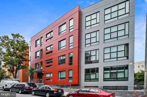 104-2337 Champlain St Nw, WASHINGTON, DC, 20009-3137 | Card Image