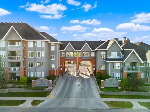 239-15 Everstone Drive Sw, Calgary, AB, T2Y5B5 | Card Image