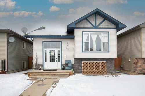 25 Hammond Close, Sylvan Lake, AB, T4S0C7 | Card Image