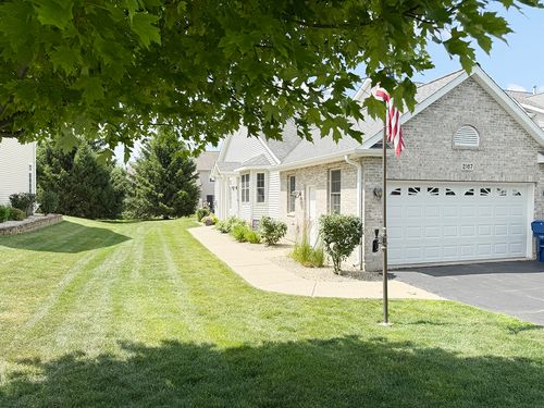 2167 Autumn Ln, DeKalb, IL, 60115-9519 | Card Image